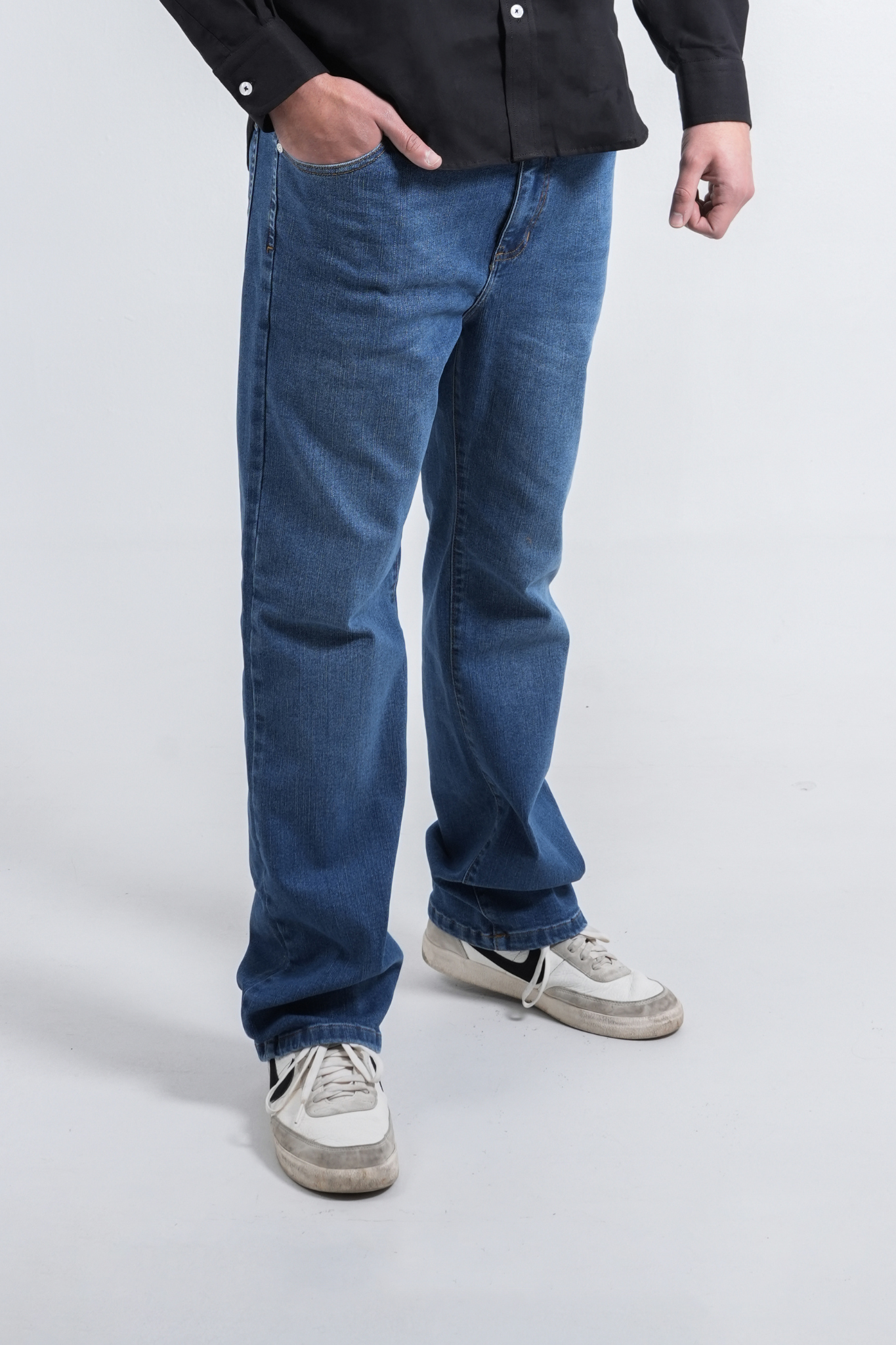 Jean denim de bota recta para hombre