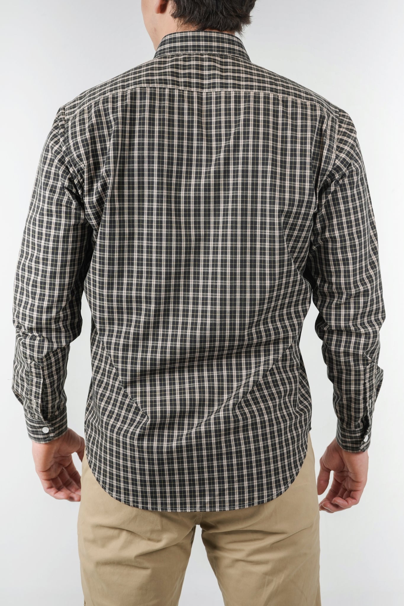 Camisa a cuadros negra y beige para hombre