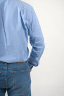 Camisa azul para hombre