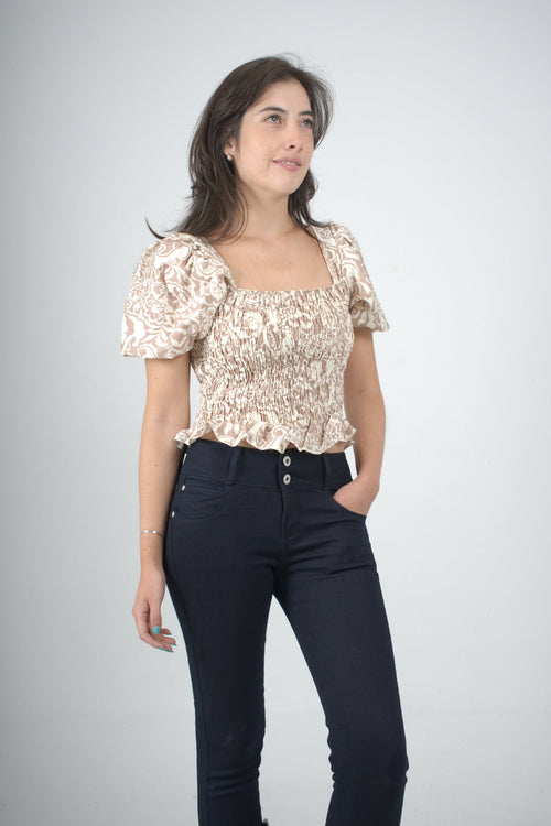 Blusa de flores beige para mujer