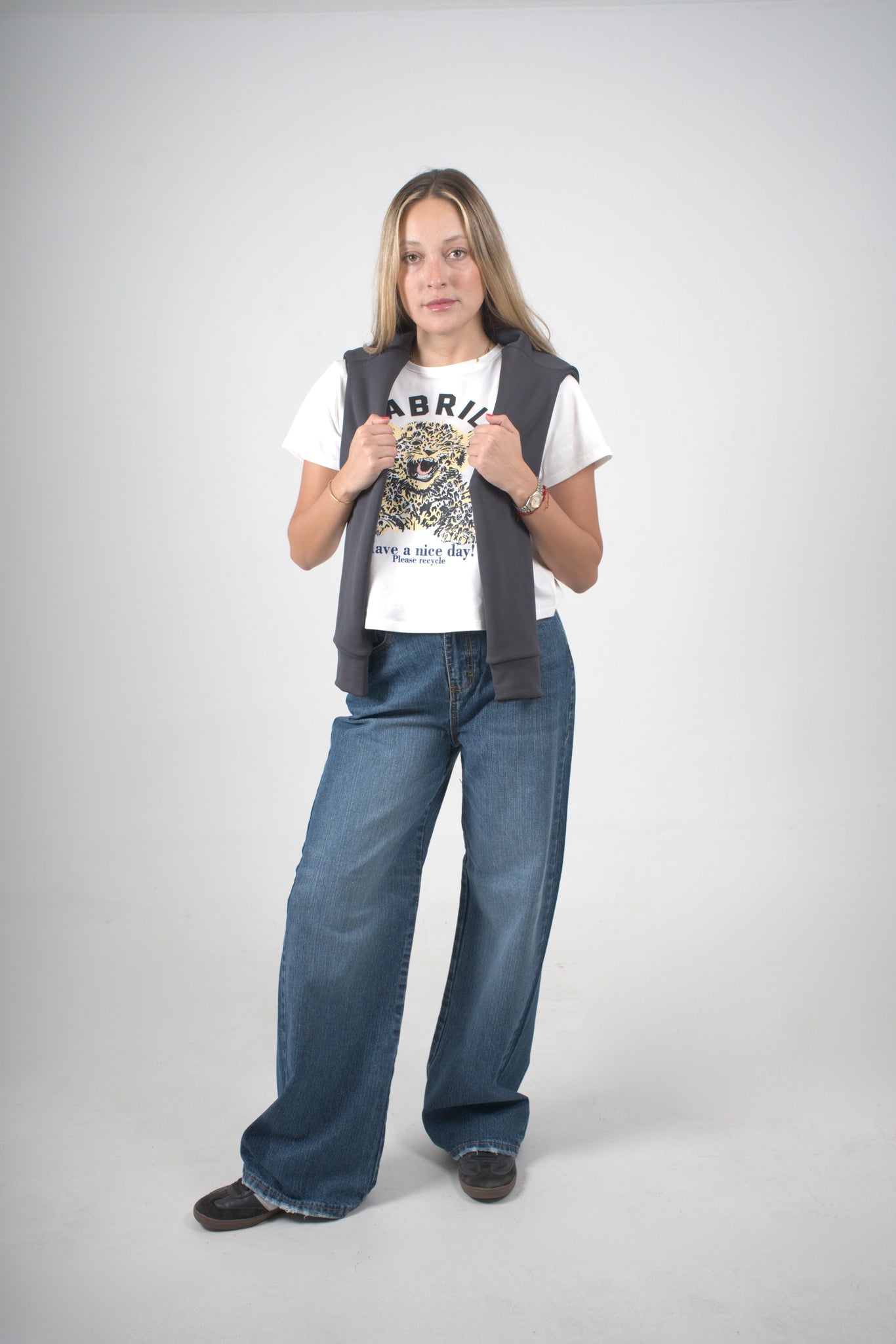 Camiseta blanca edición Wild Tigre