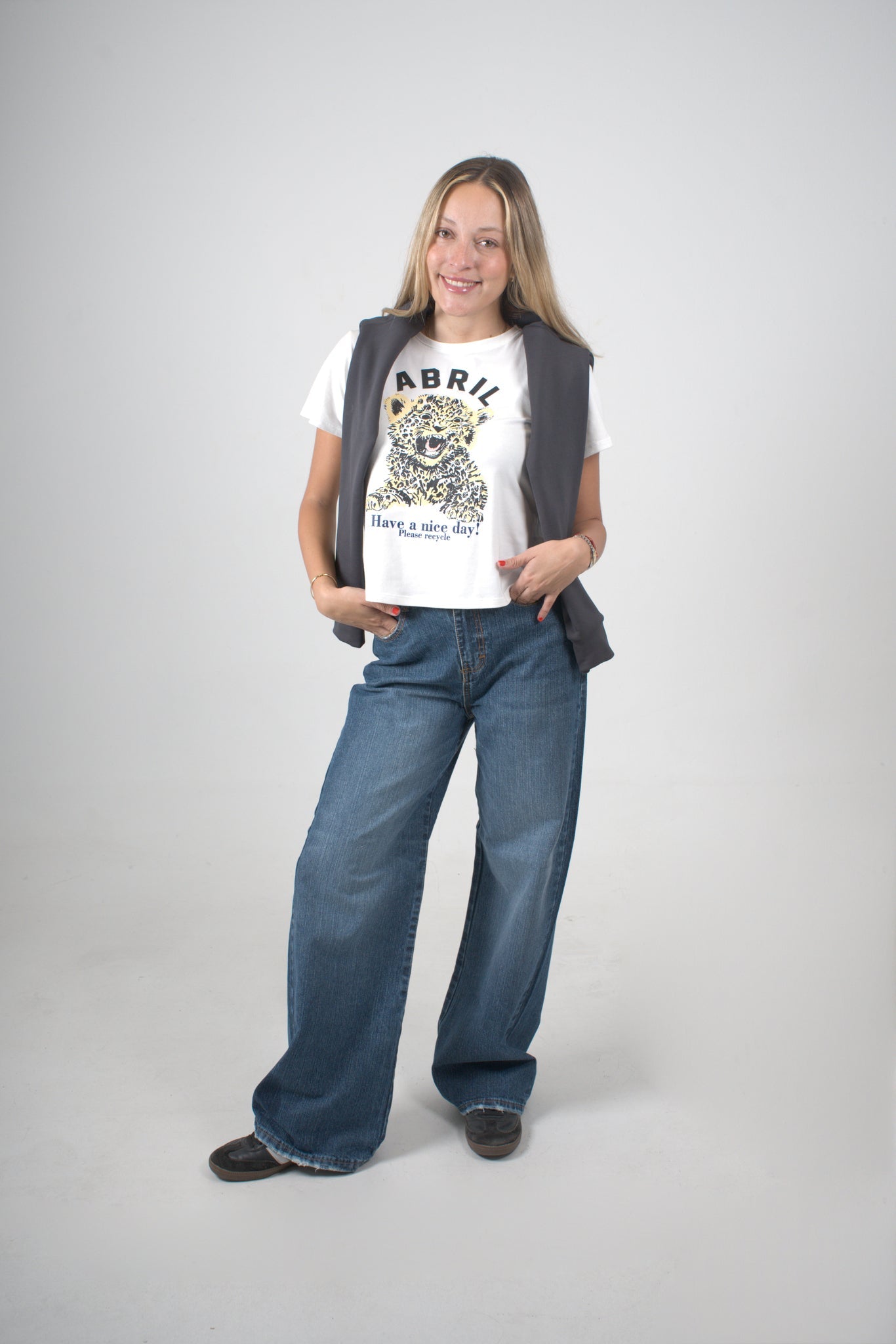 Camiseta blanca edición Wild Tigre