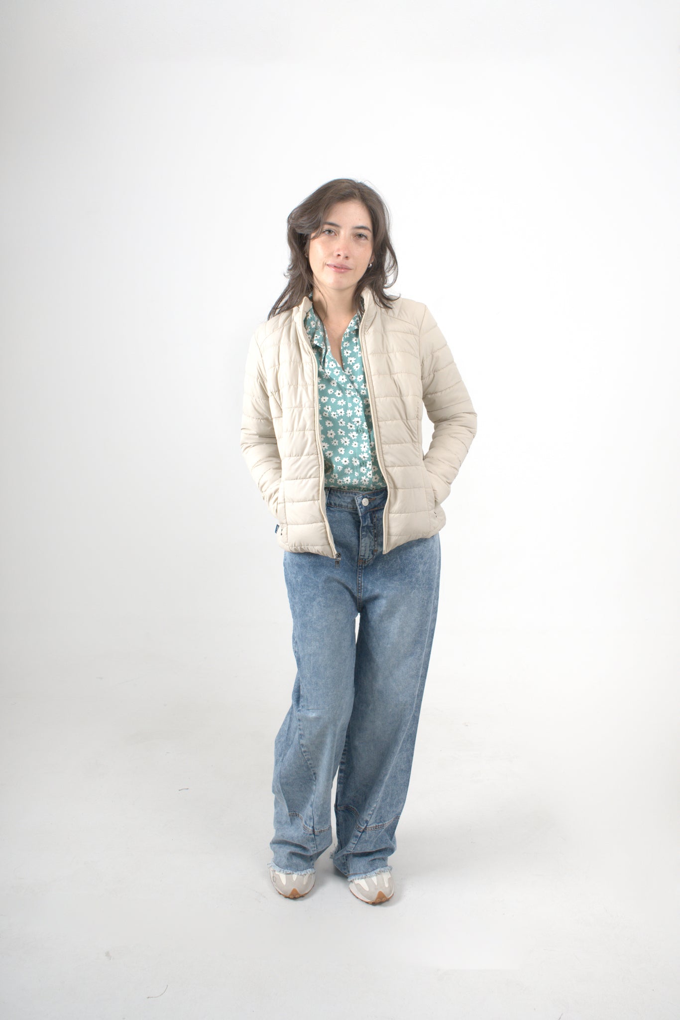 Chaqueta beige para mujer