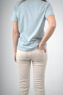 Camiseta azul claro para mujer