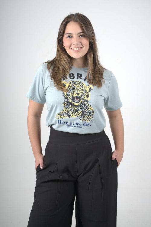 Camiseta verde claro con estampado tigre
