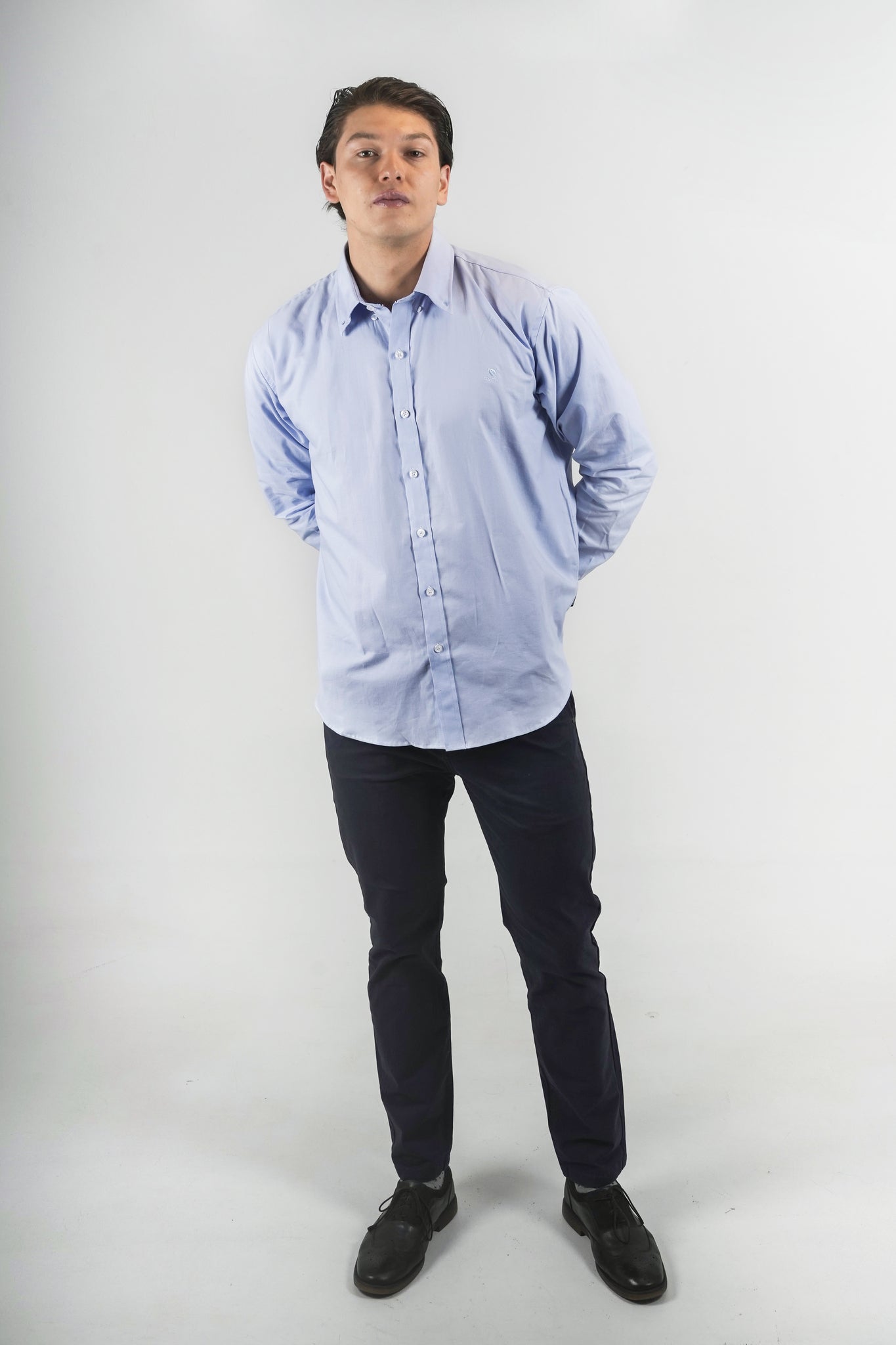 Camisa azul claro para hombre
