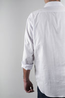 Camisa blanca para hombre